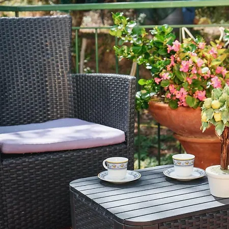 Hills Bed & Breakfast 4*