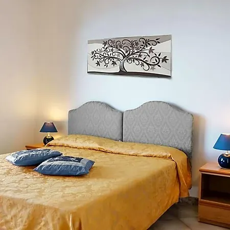 Hills Bed & Breakfast 4*